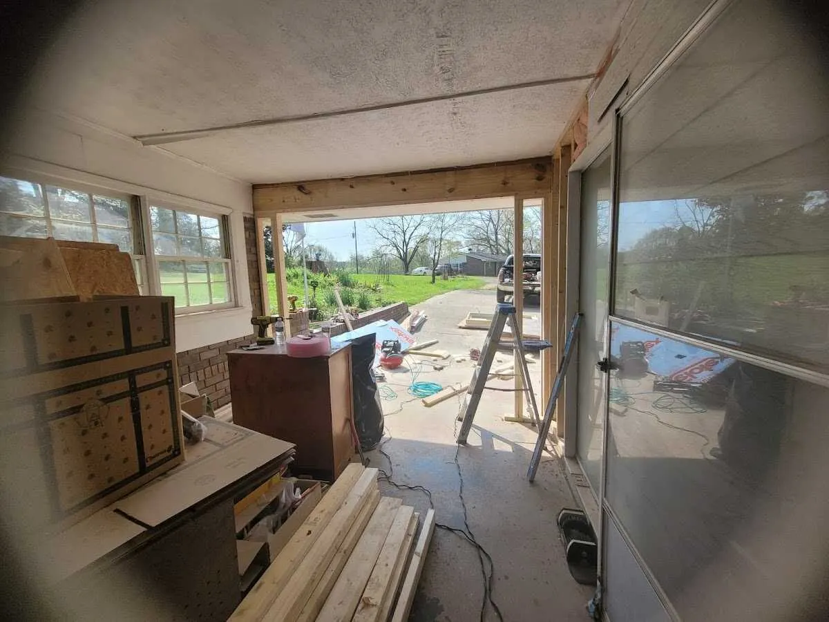 Air movers and dehumidifier for Water Mitigation Services in Palm Harbor